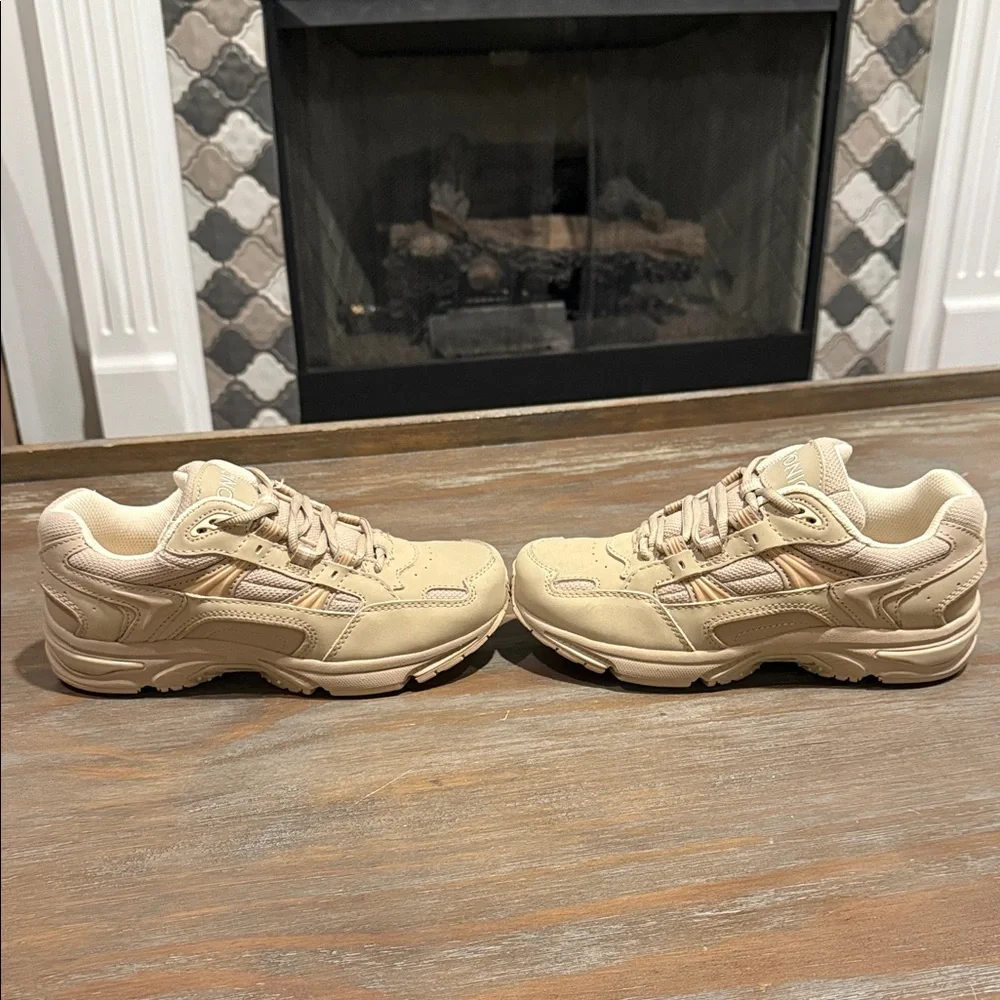 Vionic Walker‎ Classic Orthotic Walking Shoes Stone Taupe Size 5 NWOB Comfort
